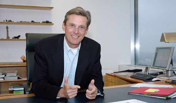 Henning Rehder, verantwortlich für das Geschäft in Deutschland, Österreich und der Schweiz, erläutert das neue Unilever-Konzept.