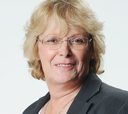 Claudia Roller ist seit April 2008 Vorstand des Hafen Hamburg Marketing e. V.